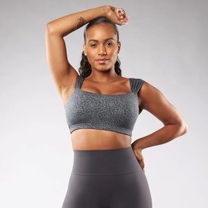 NWT - Buffbunny Aloe Sports Bra - M